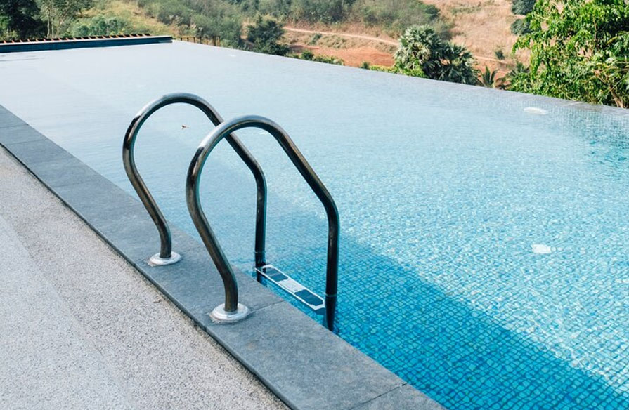 Explorando las ventajas de las piscinas de fibra para tu hogar