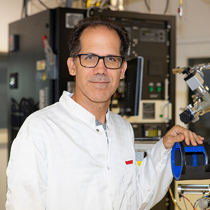 Carlos del Cañizo MASTER ENERGIA SOLAR FOTOVOLTAICA