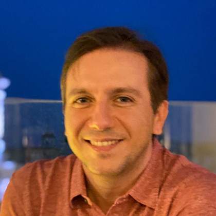 Cesar dominguez MASTER ENERGIA SOLAR FOTOVOLTAICA