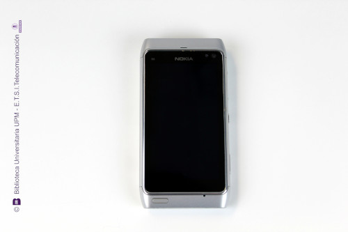 Teléfono móvil Nokia N8