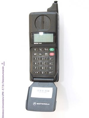 Teléfono móvil Motorola International 5080