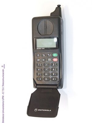 Teléfono móvil Motorola Micro Tac International 5200