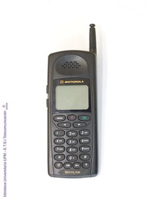 Teléfono móvil Motorola Slimlite