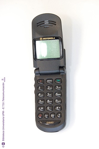 Teléfono móvil Motorola V-3688