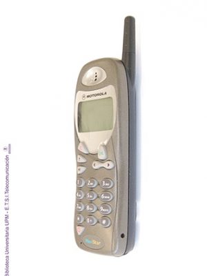 Teléfono móvil Motorola M3888