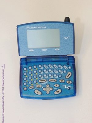 Teléfono móvil Motorola V100