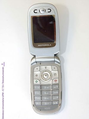 Teléfono móvil Motorola V235