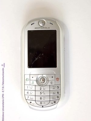 Teléfono móvil Motorola ROKR E2