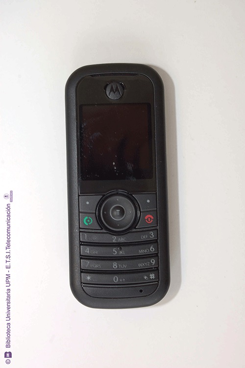 Teléfono móvil Motorola W205