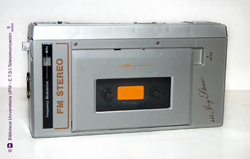 Magnetófono de casete UNISET TU-2