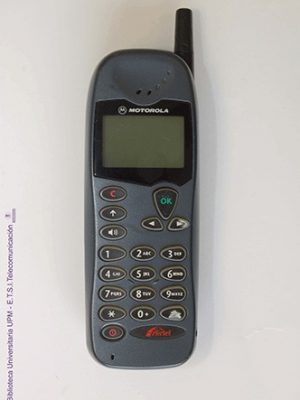 Teléfono móvil Motorola M3588