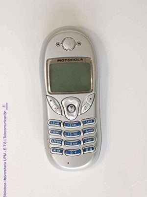 Teléfono móvil Motorola C300