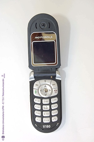 Teléfono móvil Motorola V180