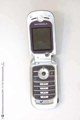 Teléfono móvil Motorola V975