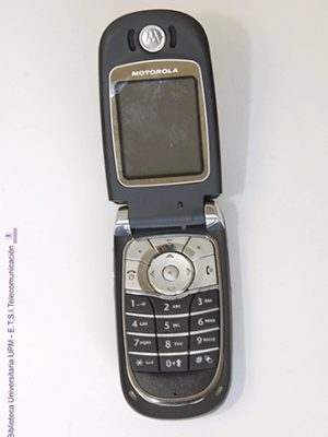 Teléfono móvil Motorola V620