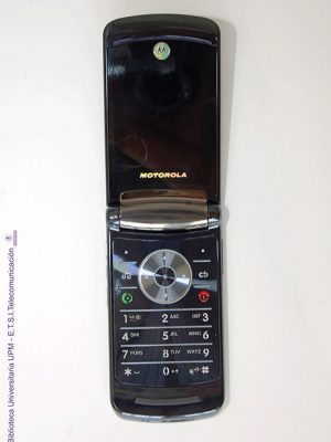 Teléfono móvil Motorola RAZR2 V8