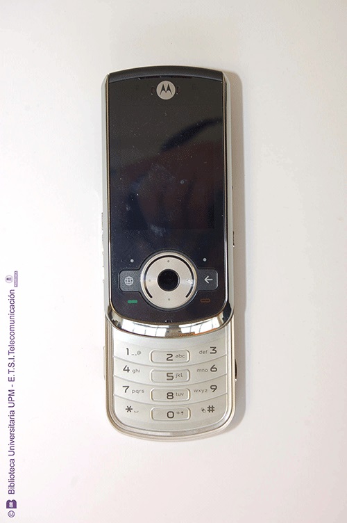 Teléfono móvil Motorola VE66