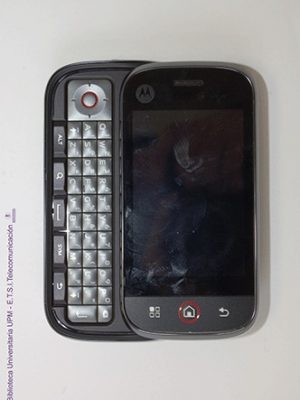Teléfono móvil Motorola DEXT MB200