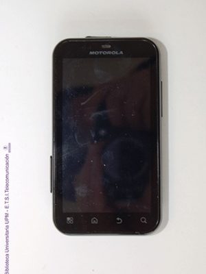 Teléfono móvil Motorola Defy MB525