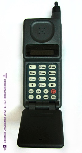 Teléfono móvil Motorola Digital Personal Computer