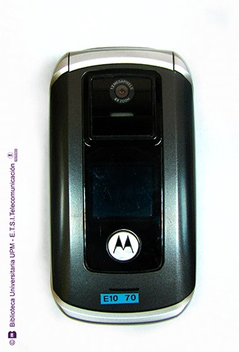 Teléfono móvil Motorola E1070