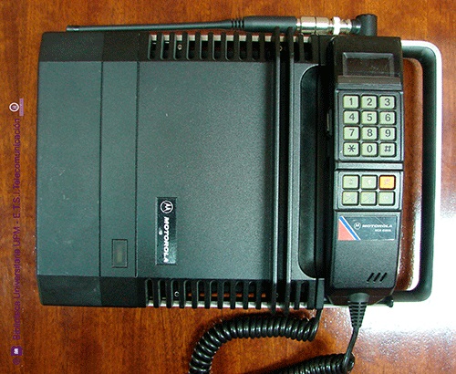 Teléfono móvil Motorola MCR 4500 XL