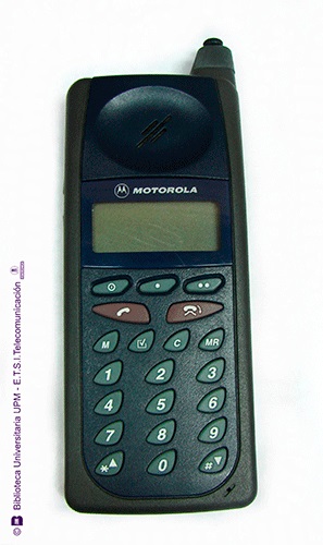 Teléfono móvil Motorola Flare Sail