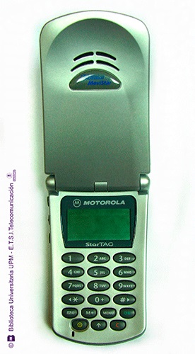 Teléfono móvil Motorola StarTAC
