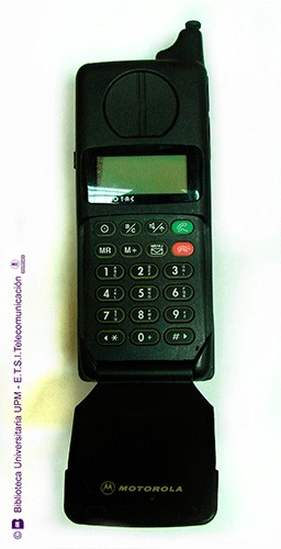 Motorola MicroTAC International 7200