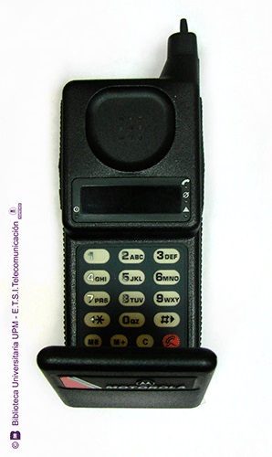 Teléfono móvil Motorola MicroTAC 9800x