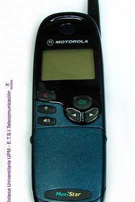 Teléfono móvil Motorola M3688
