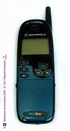Teléfono móvil Motorola M3688