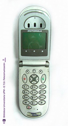 Teléfono móvil Motorola V66i