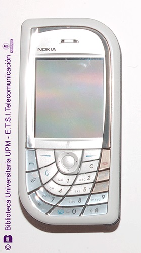 Teléfono móvil Nokia 7610