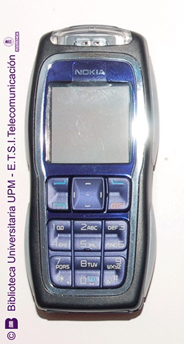 Teléfono móvil Nokia 3220