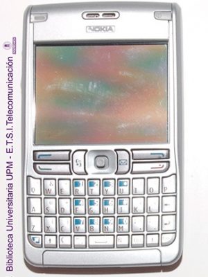 Teléfono móvil Nokia E61