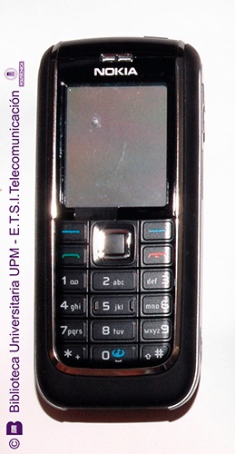 Teléfono móvil Nokia 6151