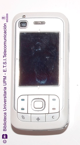 Teléfono móvil Nokia 6110 Navigator