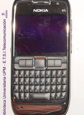 Teléfono móvil Nokia E71