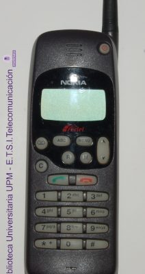 Teléfono móvil Nokia 1610