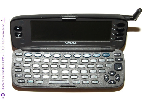 Teléfono móvil Nokia 9000 Communicator