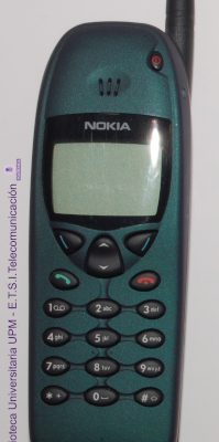 Teléfono móvil Nokia 6110