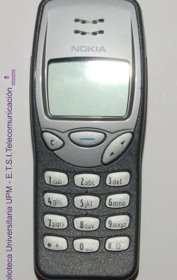 Teléfono móvil Nokia 3210