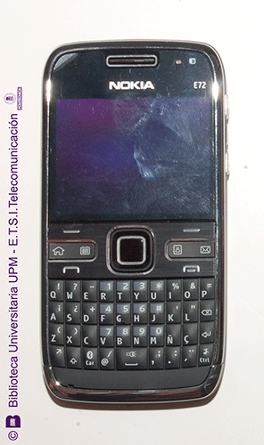 Teléfono móvil Nokia E72