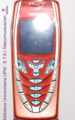 Teléfono móvil Nokia 7210