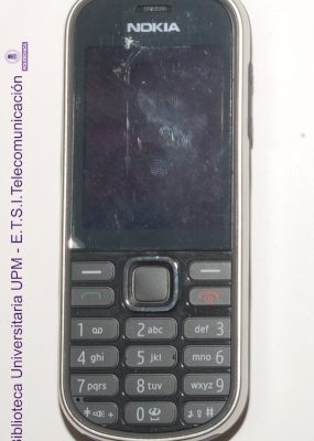 Teléfono móvil Nokia 3720 Classic