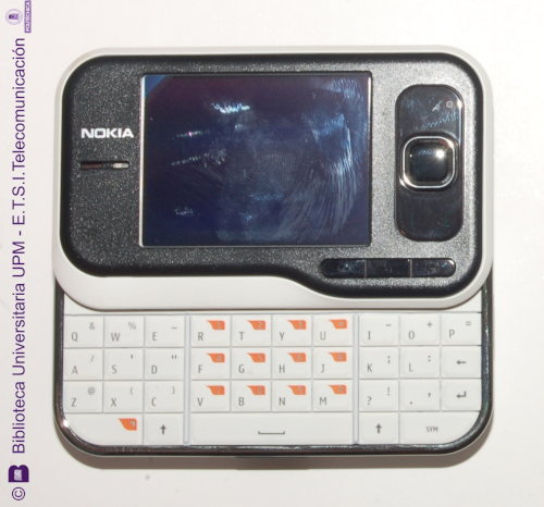 Teléfono móvil Nokia 6760 Slide