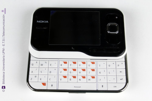 Teléfono móvil Nokia 6760 Slide
