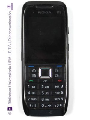 Teléfono móvil Nokia E51