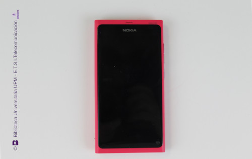 Teléfono móvil Nokia Lumia 800